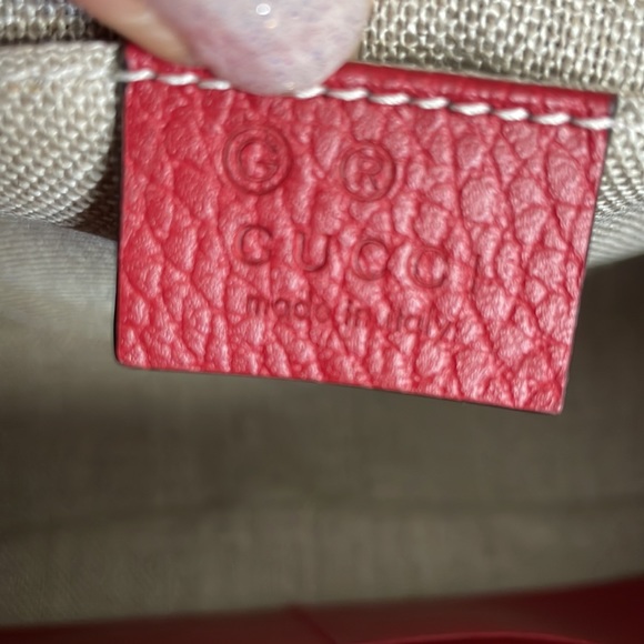 Authentic Gucci Guccissima Bree crossbody bag - Picture 3 of 9
